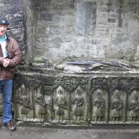 ROSCOMMON 26.03.16 024 Tombeau de Felim O'Connor roi du Connacht Abbaye de Roscommon